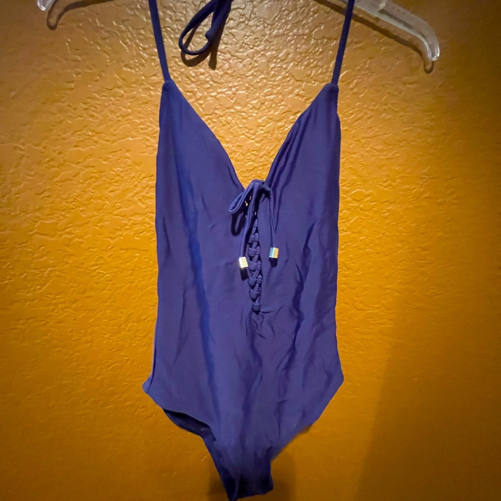 Uncommon/sent Sexy swimsuit